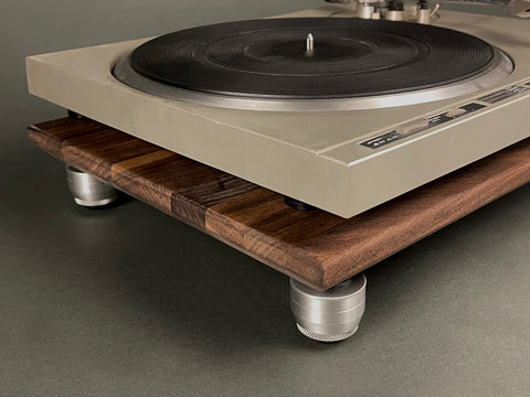 Buy Mnpctech brand, which makes the best Adjustable Height Isolation Platform for Turntable