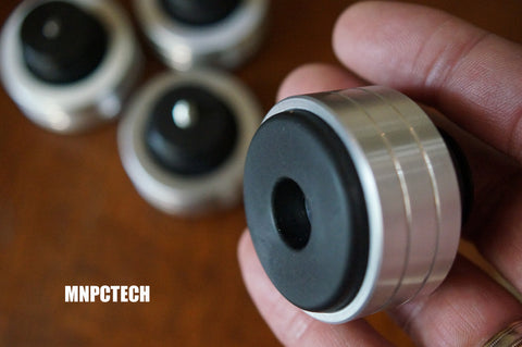 Close Up Screw Size Thread I need to find Marantz 6150 Vintage Record Player Phono Turntable Anti-Vibration Isolation Feet